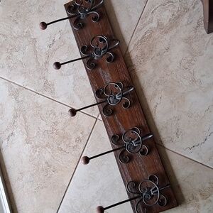 VINTAGE Wall Mount Hanging Coat Rack